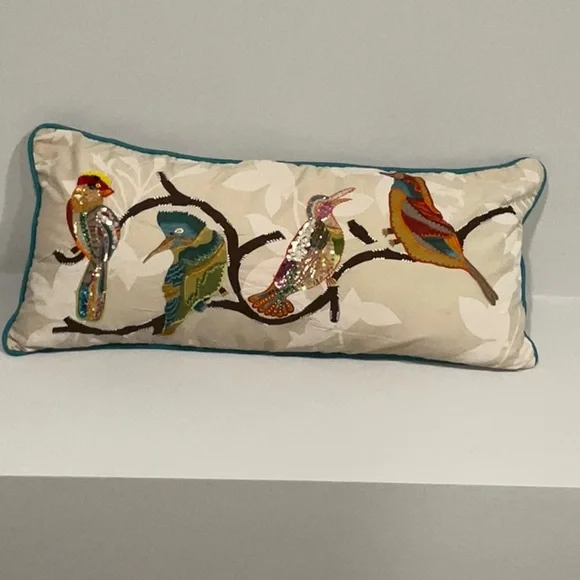 🦜 Accent Pillow with Birds - Picture 1 of 6